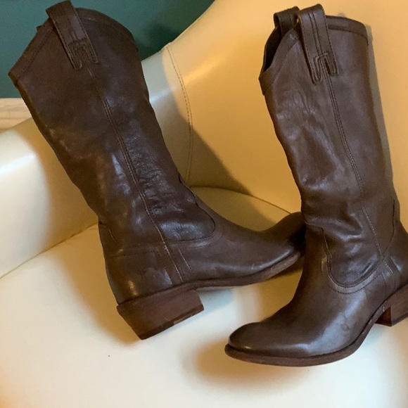 Frye boots size 6 like new condition - Picture 3 of 5